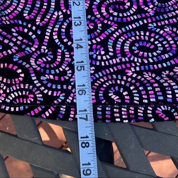 Bebe Crop Top - Picture 6 of 7